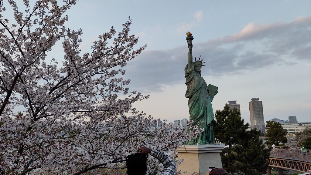 Image rb_sakura_2025-04-13-odaiba02.jpeg